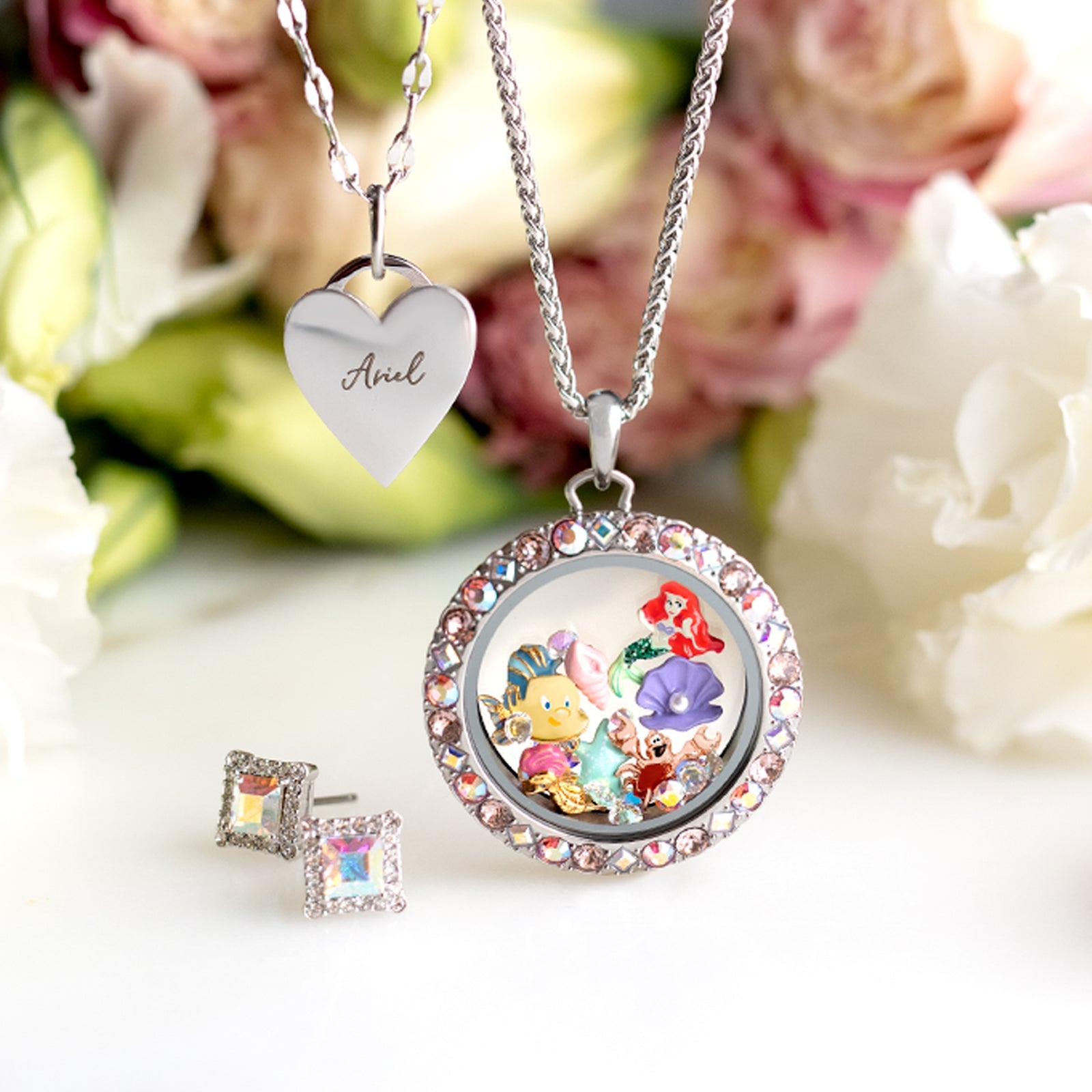Origami Owl Charms FLOATING INSECTS Set Of 4 Authentic & New Origami Owl Charms FLOATING INSECTS Set Of 4 Authentic & New